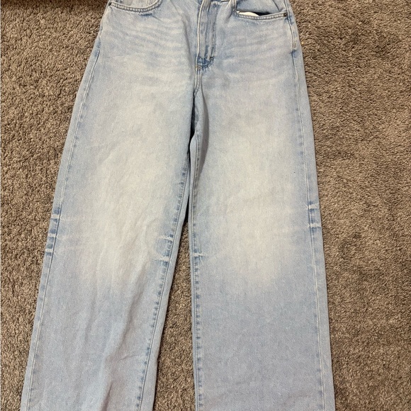 Cotton On Men's Relaxed Light Blue Jeans - Picture 6 of 6
